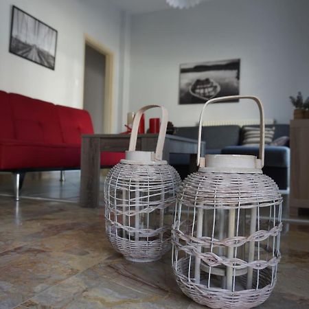 Seaside Family Apartment In Paralia Dionisiou מראה חיצוני תמונה